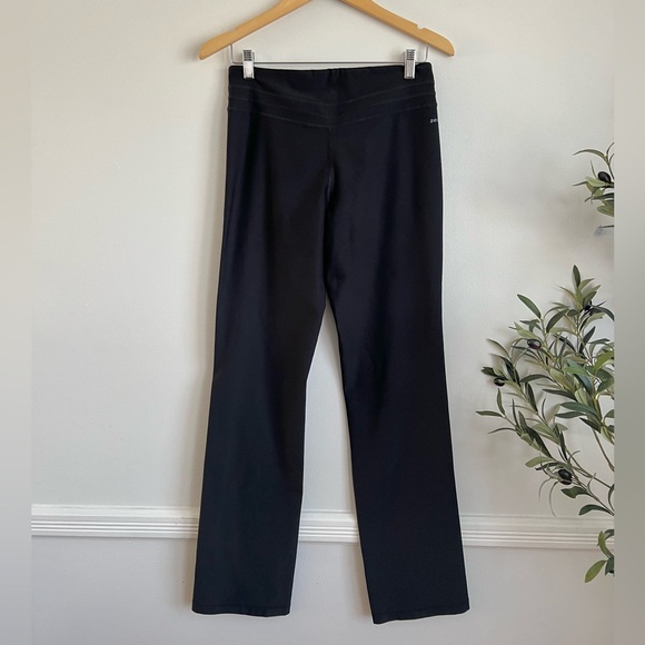 Nike - Wide Leg Straight Legging/Yoga Pants - Picture 3 of 6